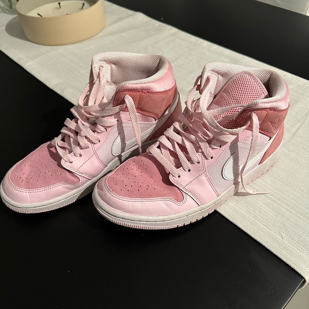 Women’s Jordan 1 Mid Digital Pink